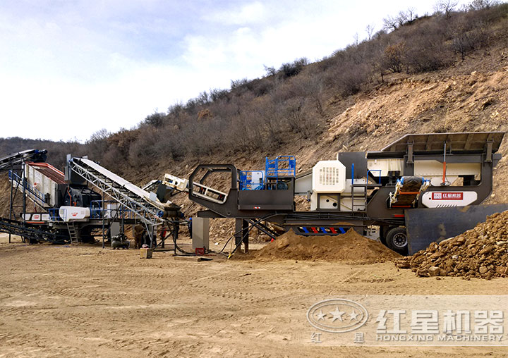 輪胎式車載流動(dòng)石子、粉碎機(jī)